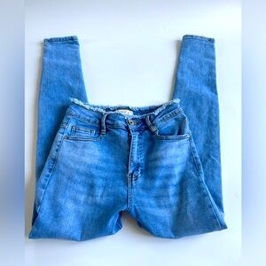 Laulia High Rise Skinny Jeans – Light Wash, Raw Hem M/38